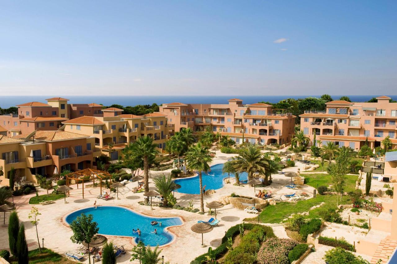 Comfortable 2 Bedroom Apartment In Popular Limnaria Gardens Paphos Exterior photo